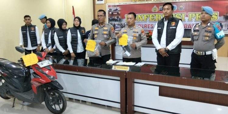 Polres Pasaman Barat Paparkan Aksi Brutal Suami Pelaku KDRT di Lingkuang Aua