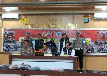 Polres Pasaman Barat Beberkan Pengungkapan Kasus Pembunuhan Ibu dan Nenek di Sungai Aur