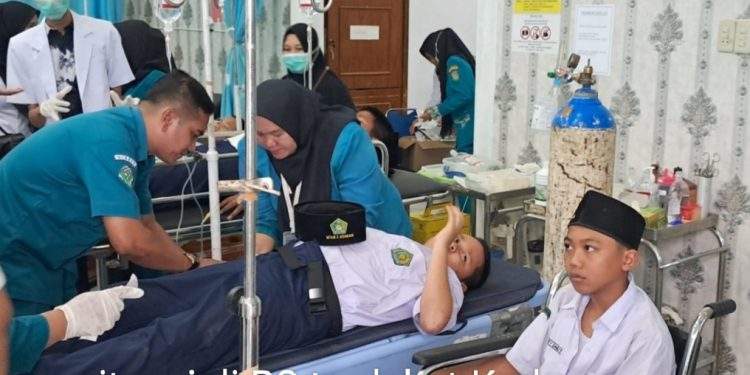 Puluhan Siswa MTsN 2 Kisaran Diduga Keracunan MBG, LBH Medan Desak Prabowo Hentikan Program