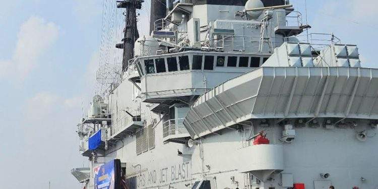 Italia Serahkan Kapal Induk Giuseppe Garibaldi ke Indonesia