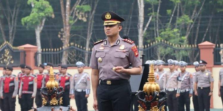 Pimpin Upacara Sumpah Pemuda ke-98, Ini Pesan Mendalam Kapolres OKU Timur AKBP Lalu Hedwin Untuk Pemuda