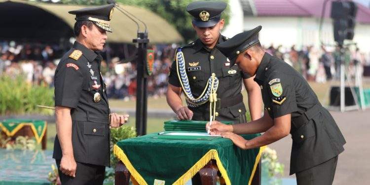 Pangdam II/Sriwijaya Resmi Tutup Dikmaba Infanteri TA 2026: Bintara Remaja Berpangkat Sersan dua (Serda) Siap Mengabdi untuk Bangsa