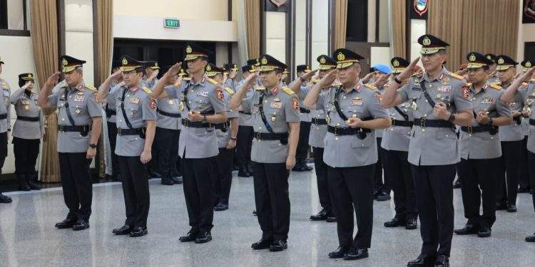 Polri Gelar Sertijab Sejumlah PJU Mabes dan Kapolda*