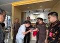 KEJARI KOTA BOGOR TUNTASKAN PERKARA MELALUI KEADILAN RESTORATIF, TERSANGKA DISERAHKAN KEPADA KELUARGA