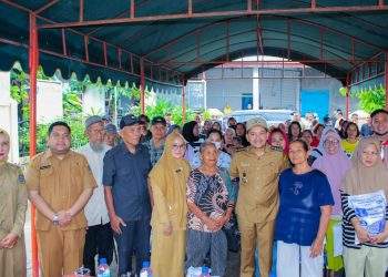 Serahkan Bantuan Pangan,Wali Kota Tebing Tinggi Mintak Bantuan Tidak Diperjualbelikan
